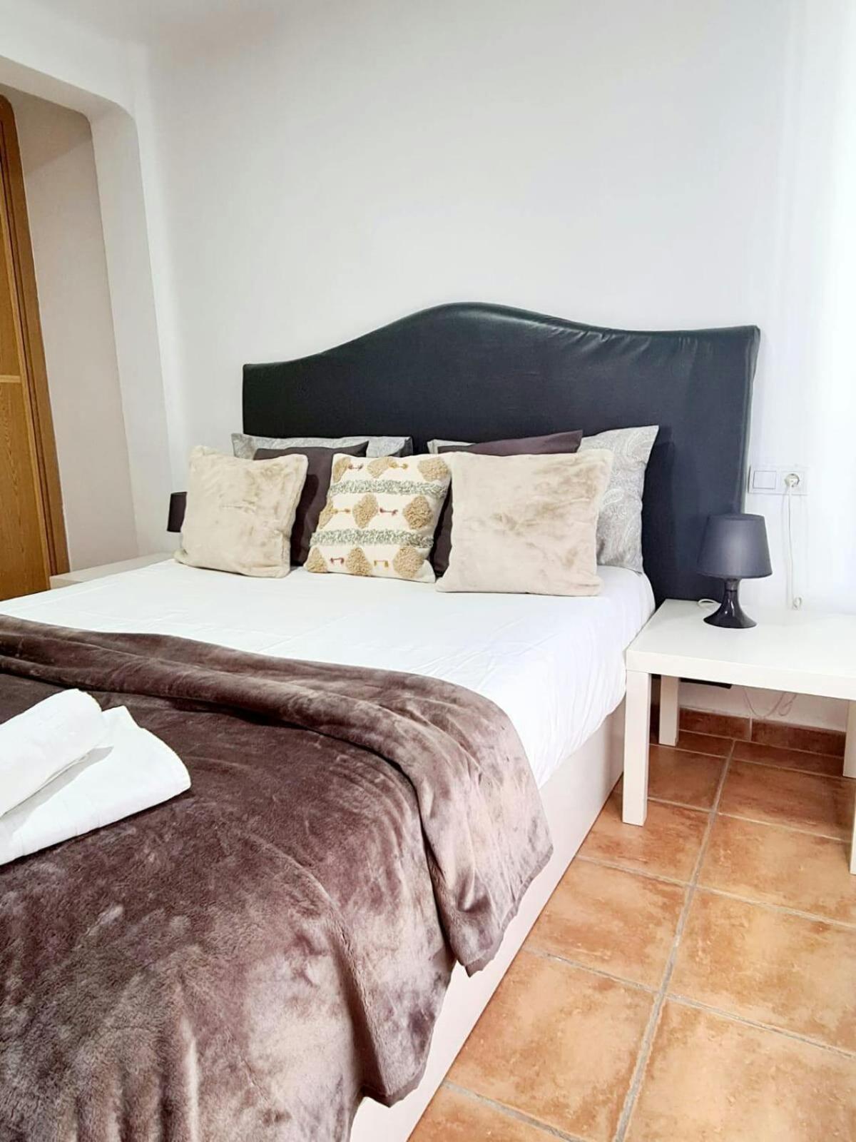 Bonito Apartamento Con Terraza - Pedregalejo Playa Málaga Exteriör bild