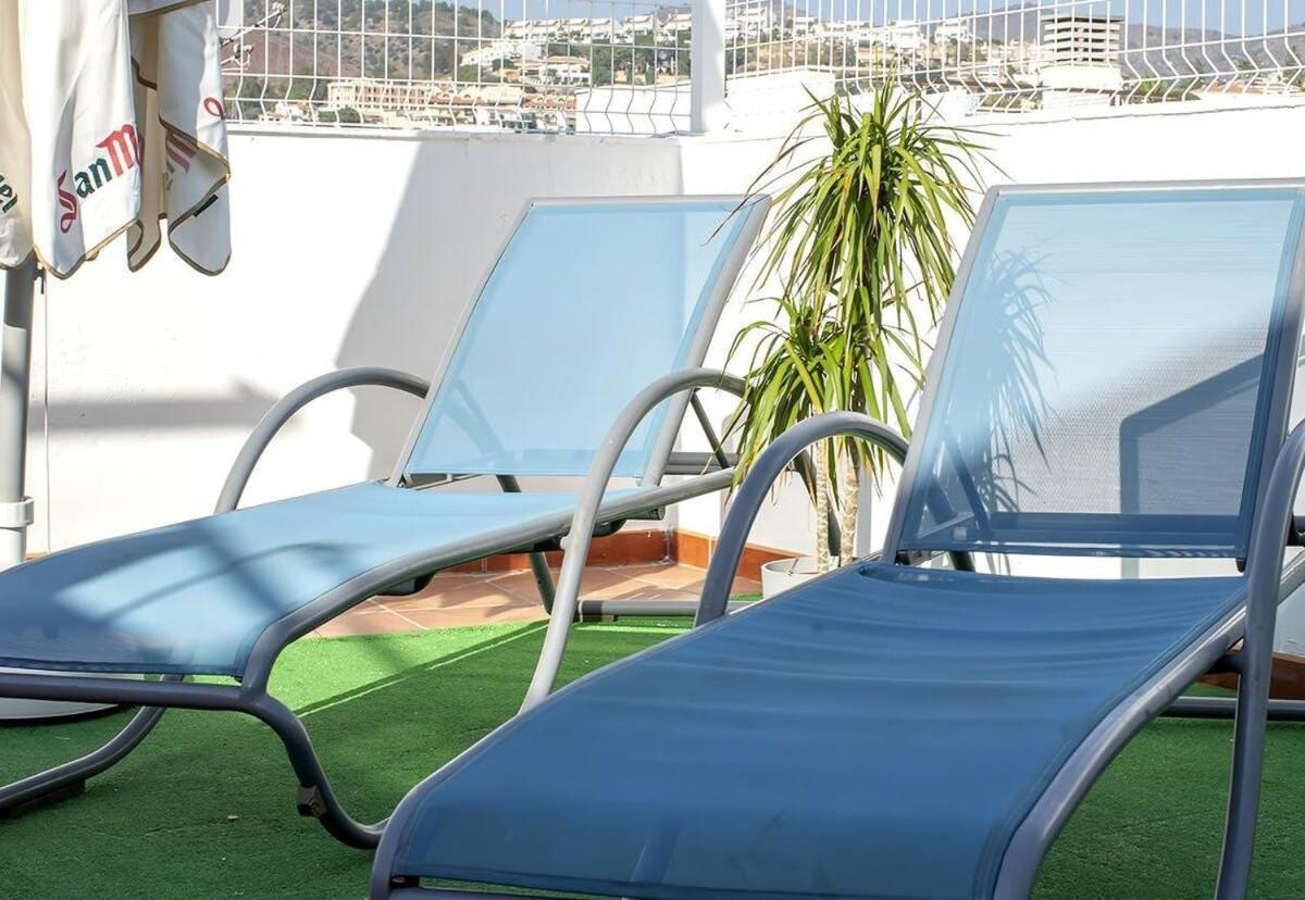 Bonito Apartamento Con Terraza - Pedregalejo Playa Málaga Exteriör bild