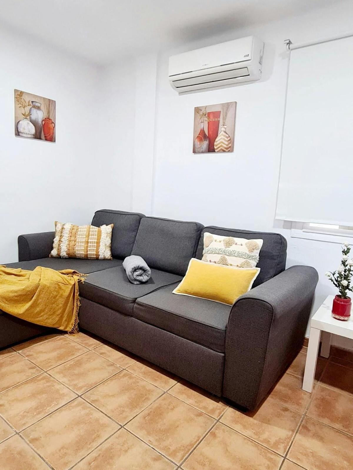 Bonito Apartamento Con Terraza - Pedregalejo Playa Málaga Exteriör bild